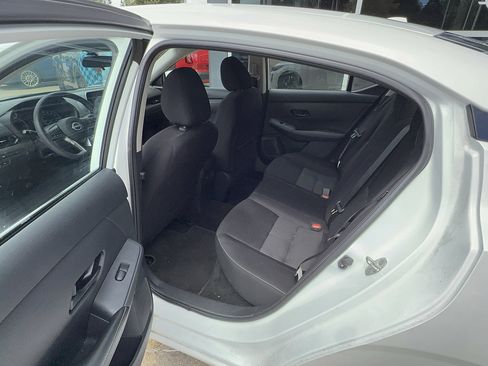 Used 2025 Nissan Sentra SV FWD image 6