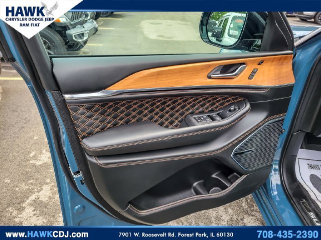 Certified 2026 Jeep Grand Cherokee L Summit w/ Advanced Protech Group IV AWD/4WD image 26