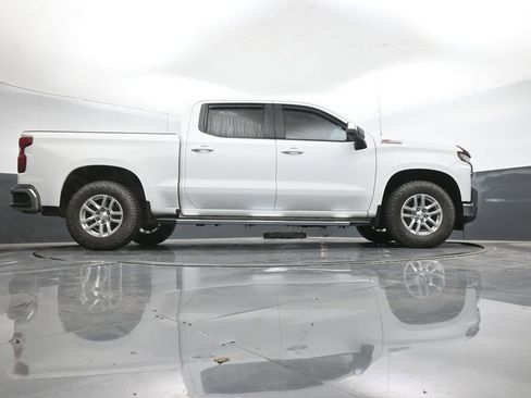 Used 2021 Chevrolet Silverado 1500 LT w/ Z71 Off-Road Package image 36