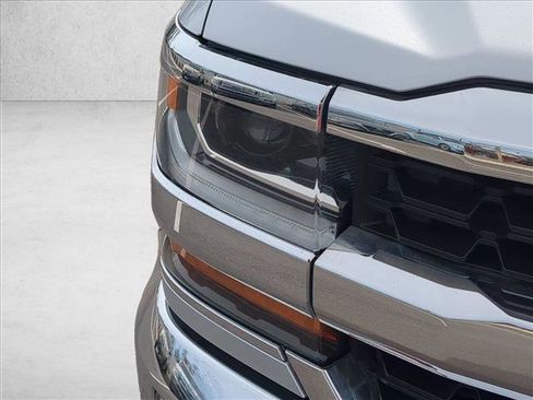 Used 2018 Chevrolet Silverado 1500 LT w/ Texas Edition image 20