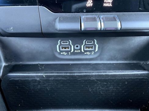 Certified 2022 RAM 1500 Big Horn image 33