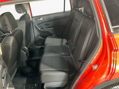 Used 2018 Volkswagen Tiguan SEL image 13