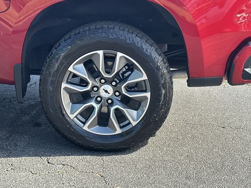 Certified 2025 Chevrolet Silverado 1500 RST AWD/4WD image 20