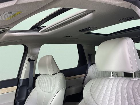 Used 2024 Hyundai Palisade Limited image 27