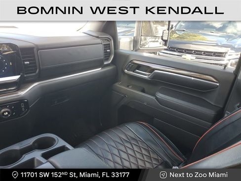 Used 2024 Chevrolet Silverado 2500 LT w/ Convenience Package image 14