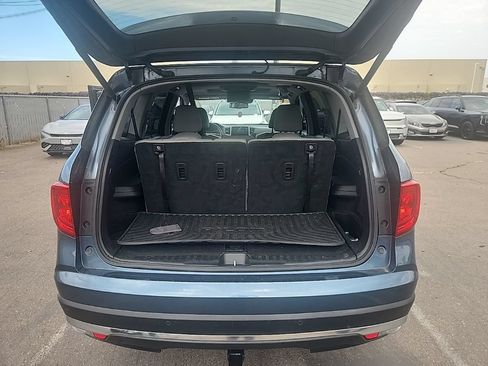 Used 2017 Honda Pilot Touring image 17