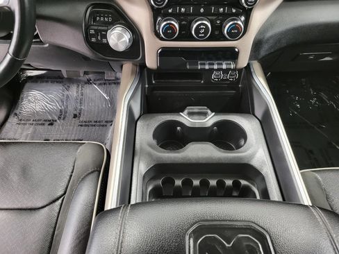 Used 2022 RAM 1500 Laramie AWD/4WD image 17