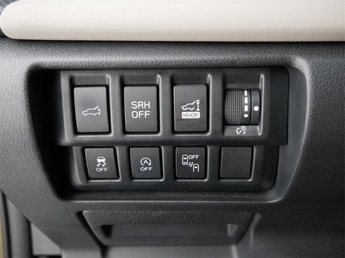 Used 2023 Subaru Forester Limited w/ Popular Package #3 image 22