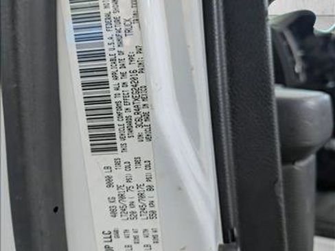 Used 2014 RAM 2500 Tradesman image 15