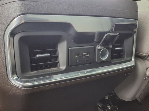 Used 2019 Chevrolet Silverado 1500 LTZ w/ LTZ Convenience Package image 22