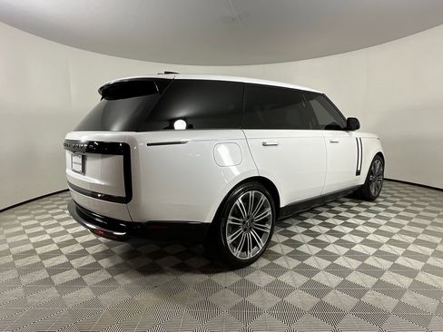 Certified 2024 Land Rover Range Rover Long Wheelbase SE image 4