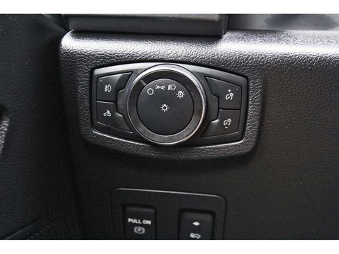 Used 2018 Ford F150 XLT w/ Equipment Group 302A Luxury image 22