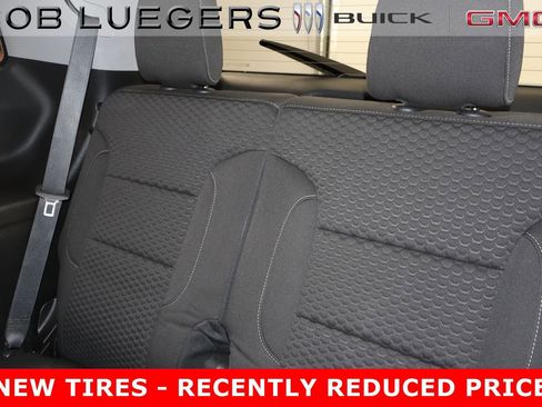 Used 2019 GMC Acadia SLE image 31