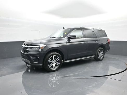 Used 2022 Ford Expedition Limited AWD/4WD image 4