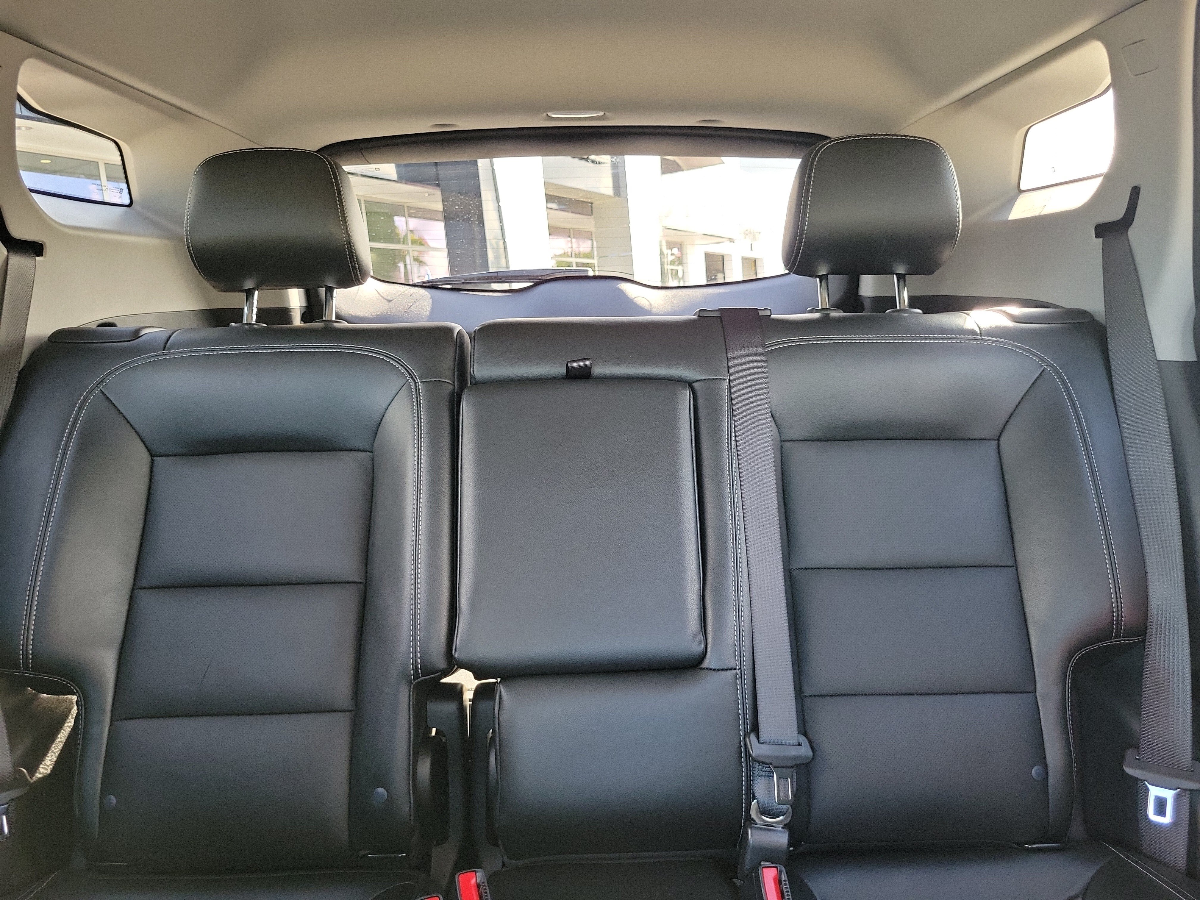 Used 2024 GMC Terrain SLT FWD image 13