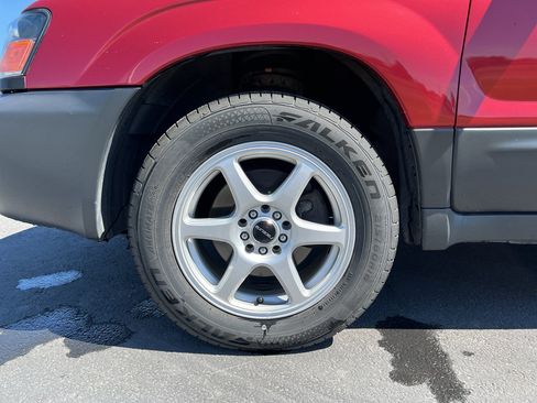 Used 2005 Subaru Forester 2.5X AWD/4WD image 12