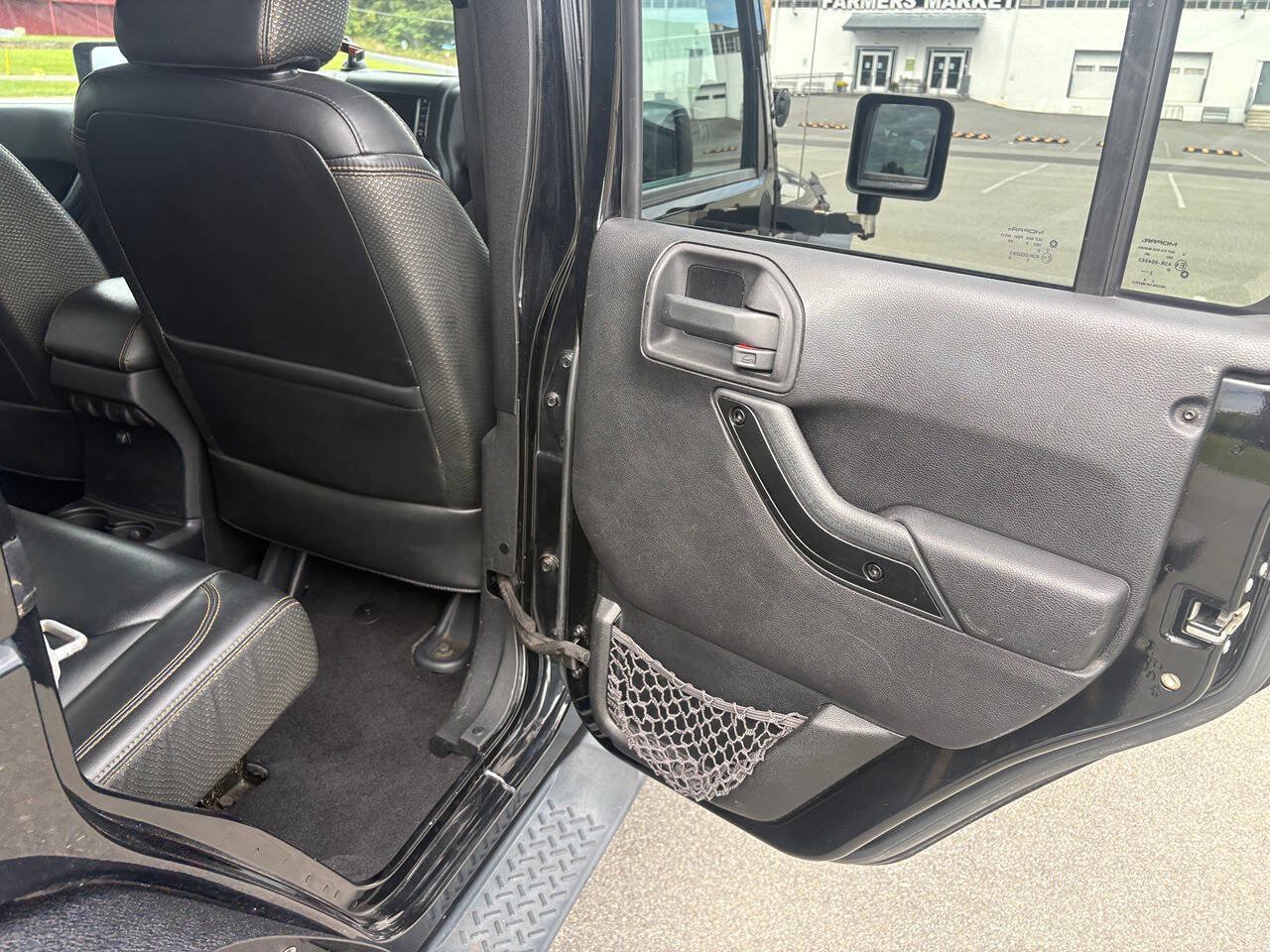 Used 2014 Jeep Wrangler Unlimited Sahara AWD/4WD image 18