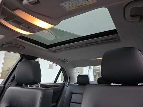 Used 2011 Mercedes-Benz E 350 4MATIC Sedan image 14