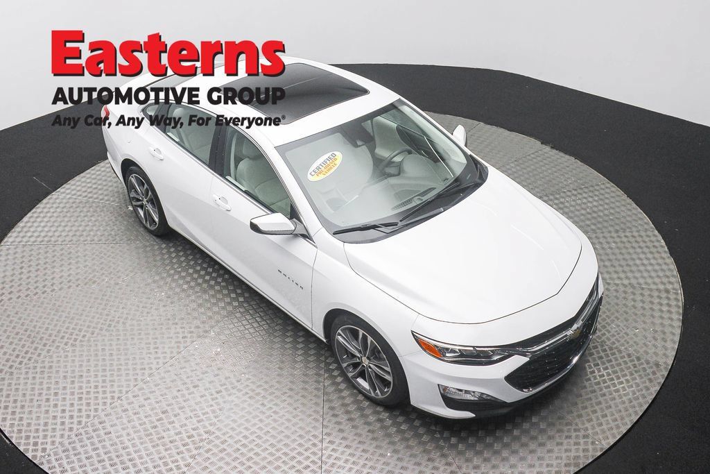Used 2024 Chevrolet Malibu LT FWD image 3