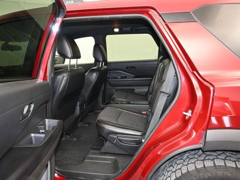 Used 2023 Nissan Pathfinder Rock Creek AWD/4WD image 21