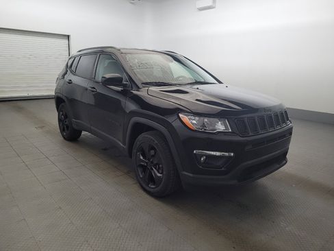 Used 2018 Jeep Compass Latitude w/ Popular Equipment Group AWD/4WD image 13