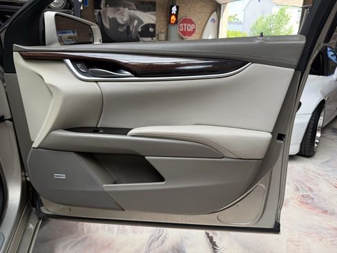 Used 2013 Cadillac XTS Platinum w/ Driver Assist Package FWD image 25