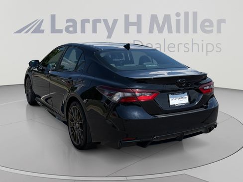 Used 2024 Toyota Camry SE w/ Convenience Package AWD/4WD image 3