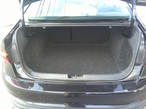 Used 2024 Volkswagen Jetta SE FWD image 26