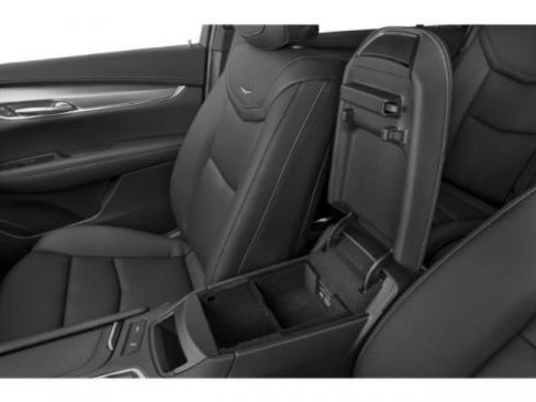 Certified 2025 Cadillac XT6 Premium Luxury image 16