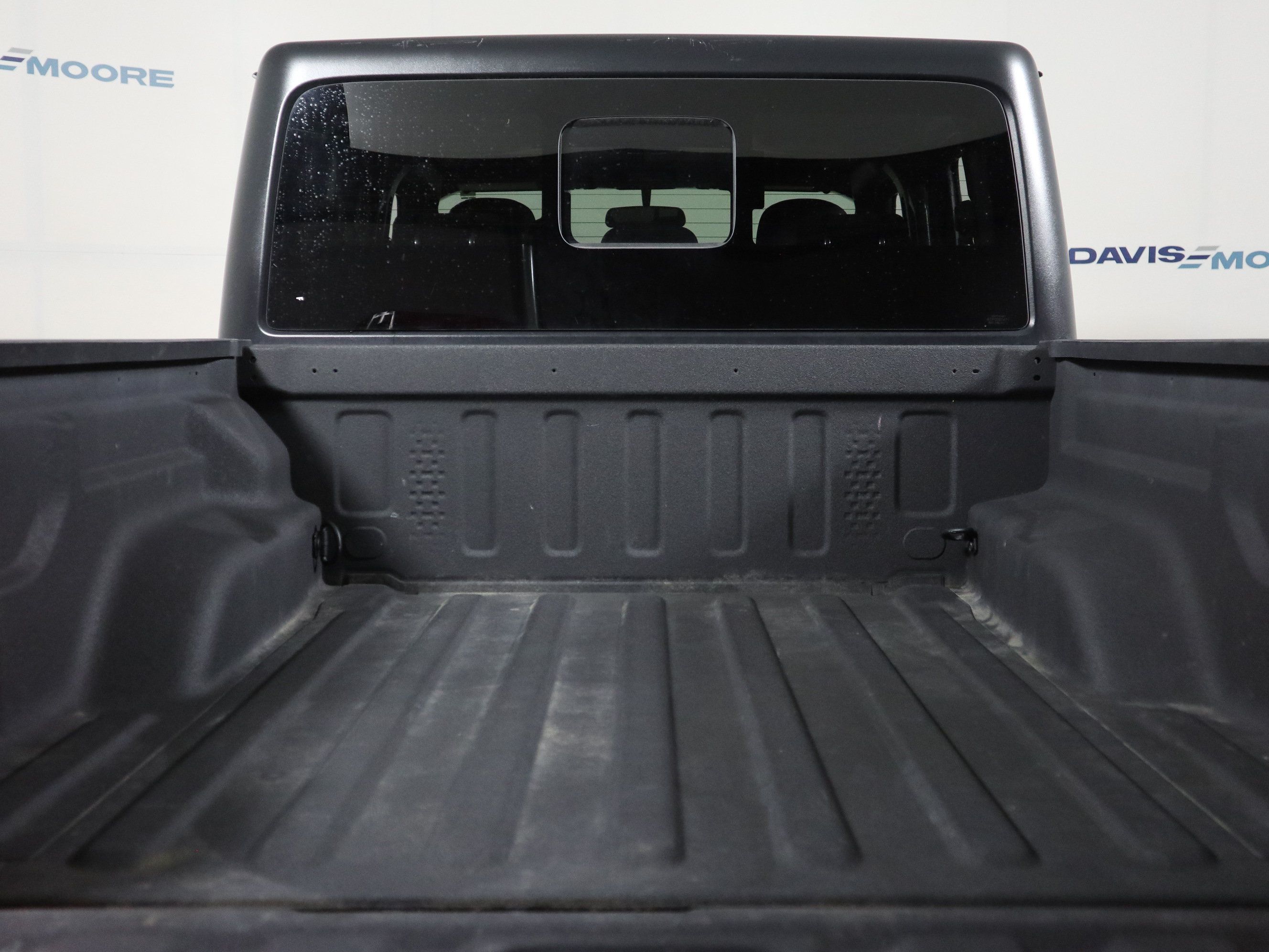 Used 2021 Jeep Gladiator Rubicon w/ Cold Weather Group AWD/4WD image 8