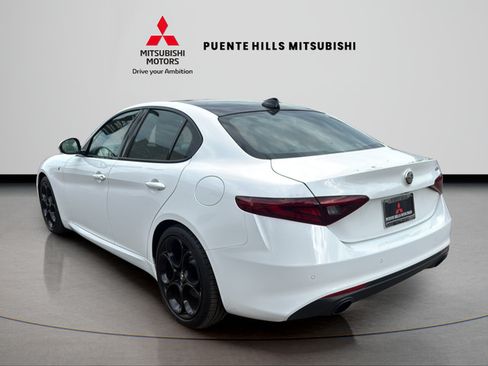 Used 2022 Alfa Romeo Giulia Ti w/ Active Assist Plus Package RWD image 7