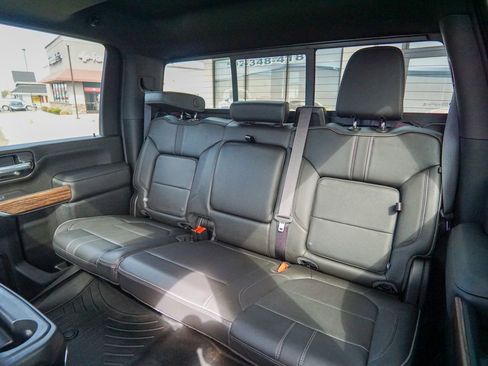 Used 2021 Chevrolet Silverado 3500 High Country image 36