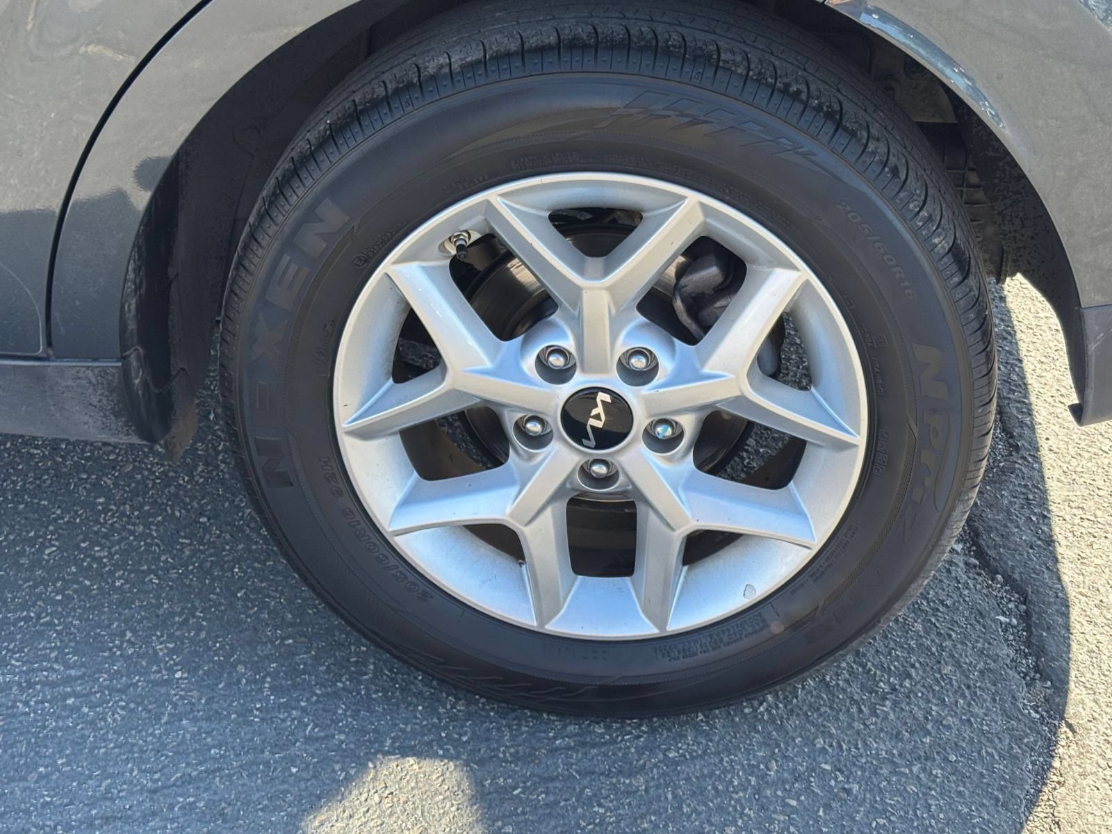 Used 2025 Kia Soul LX w/ LX Technology Package FWD image 27