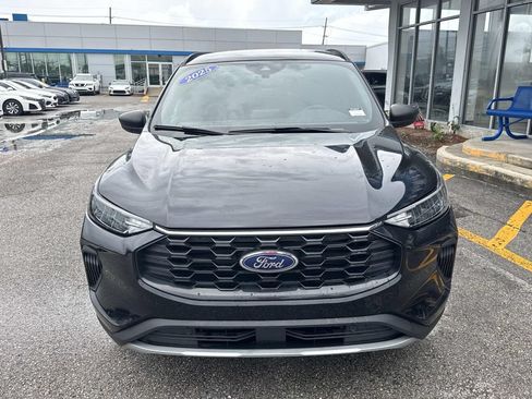 Used 2025 Ford Escape ST-Line FWD image 2