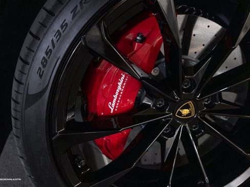 Used 2024 Lamborghini Urus S image 19