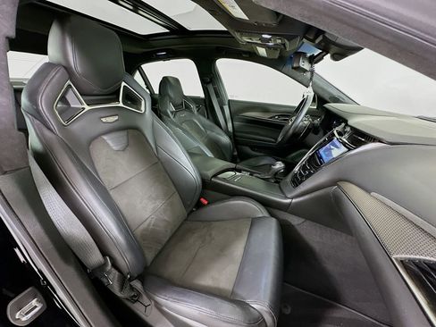 Used 2019 Cadillac CTS V w/ Carbon Fiber Package RWD image 31