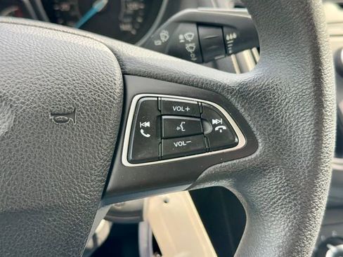 Used 2017 Ford Focus SE FWD image 16