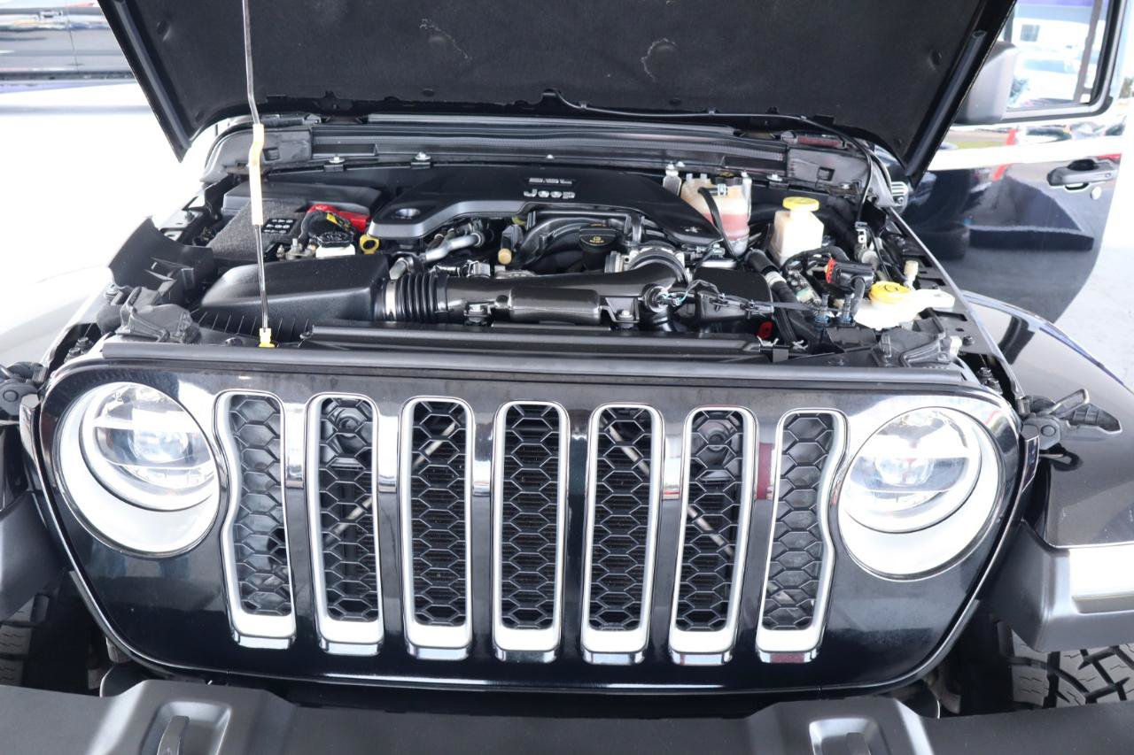 Used 2020 Jeep Gladiator Overland AWD/4WD image 43