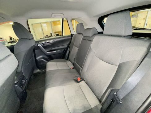 Used 2025 Toyota RAV4 XLE image 23