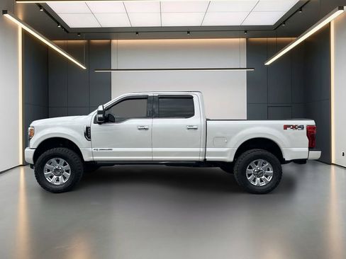 Used 2019 Ford F250 Platinum w/ Platinum Ultimate Package image 2
