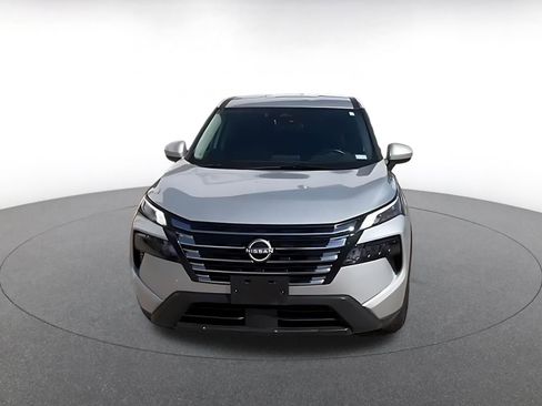 Used 2025 Nissan Rogue SV AWD/4WD image 4