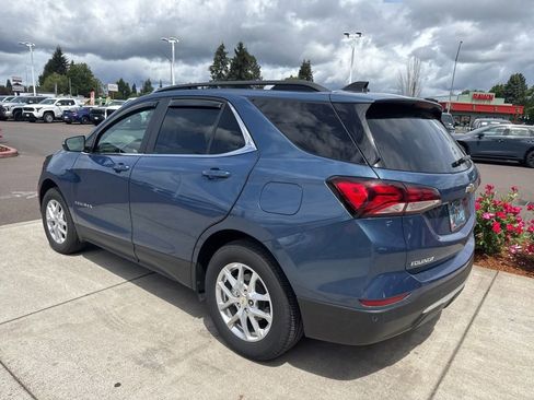 Used 2024 Chevrolet Equinox LT AWD/4WD image 2