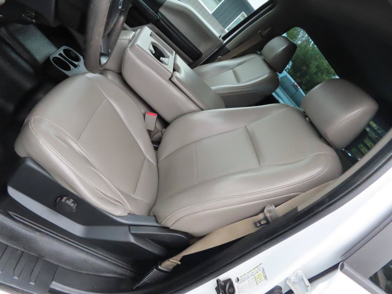 Used 2017 Ford F350 XL w/ Power Equipment Group AWD/4WD image 29