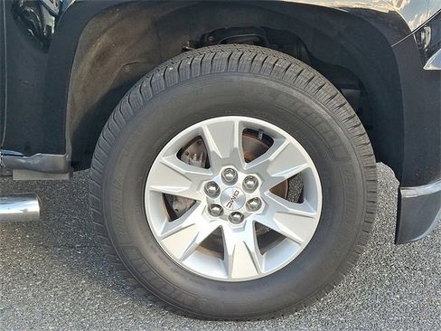 Used 2018 GMC Canyon SLE w/ SLE Convenience Package image 8