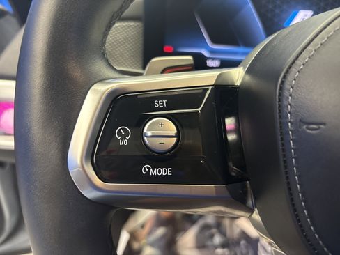 Used 2023 BMW i7 xDrive60 image 15