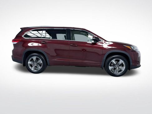 Used 2018 Toyota Highlander Limited Platinum AWD/4WD image 10