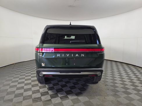 Used 2022 Rivian R1S Launch Edition image 4