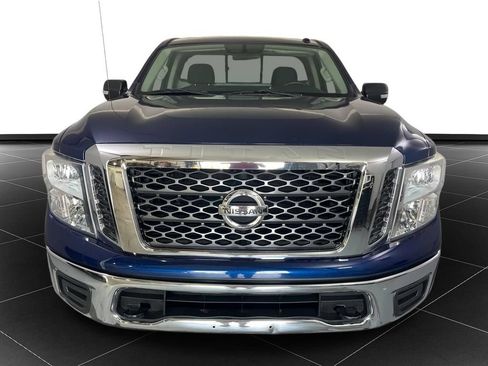 Used 2017 Nissan Titan SV AWD/4WD image 8