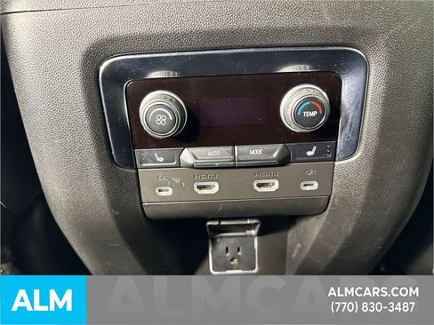 Used 2023 Chevrolet Suburban Z71 w/ Z71 Off-Road Package image 28