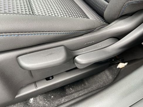 New 2026 Chevrolet Trax LT w/ Sunroof Package image 12